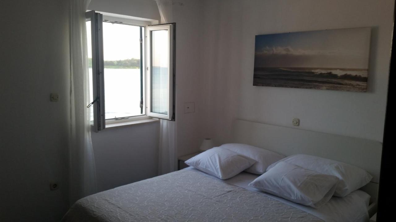 Apartman Pape Pakoštane Exteriör bild